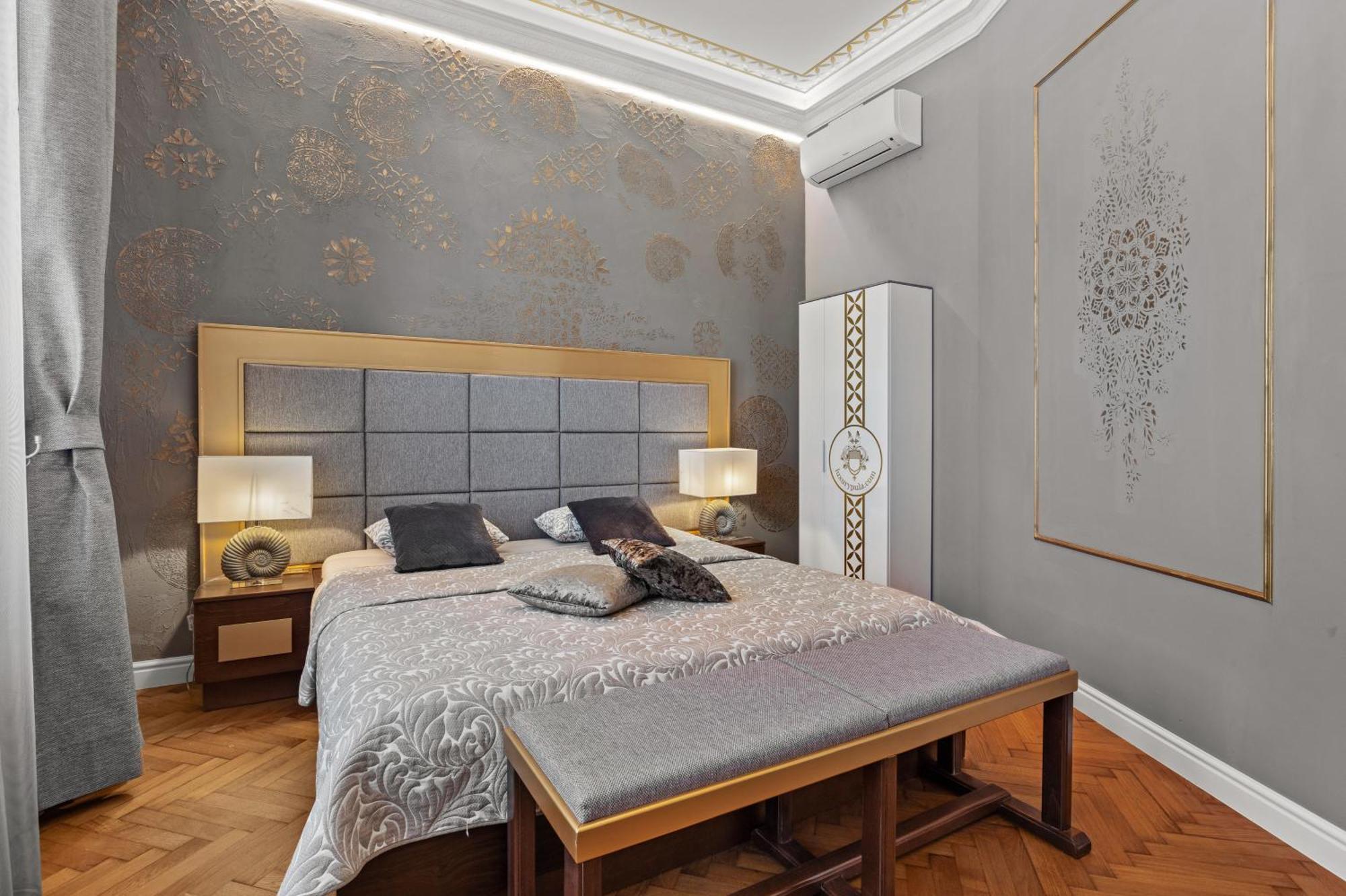 Villa Muenz Luxurious Residence Pula Exteriér fotografie