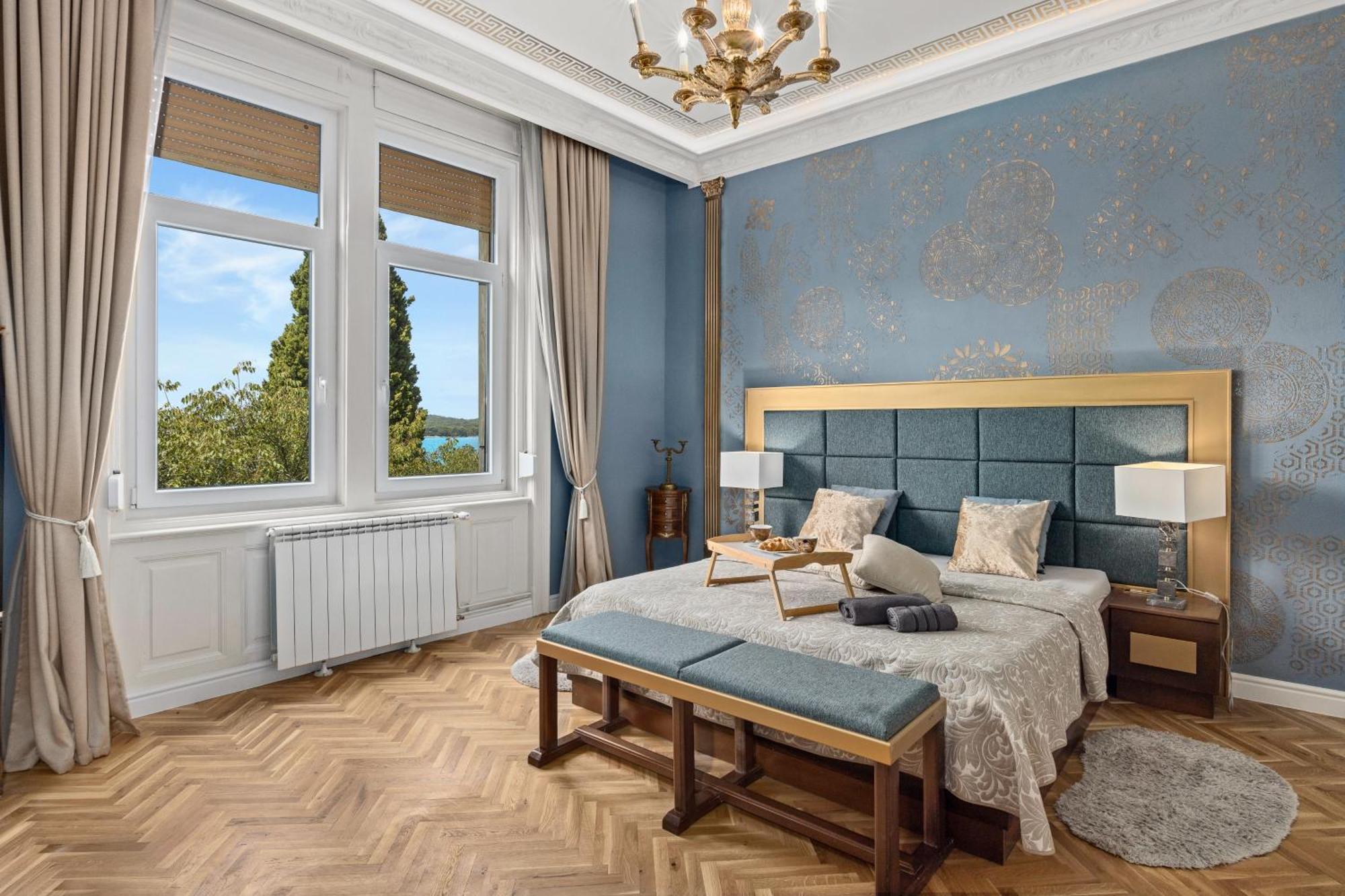 Villa Muenz Luxurious Residence Pula Exteriér fotografie